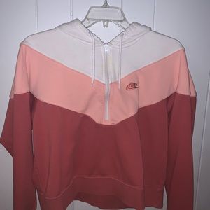 Women’s Nike Sweatshirt